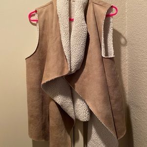 NWOT Taylor & Sage faux suede vest